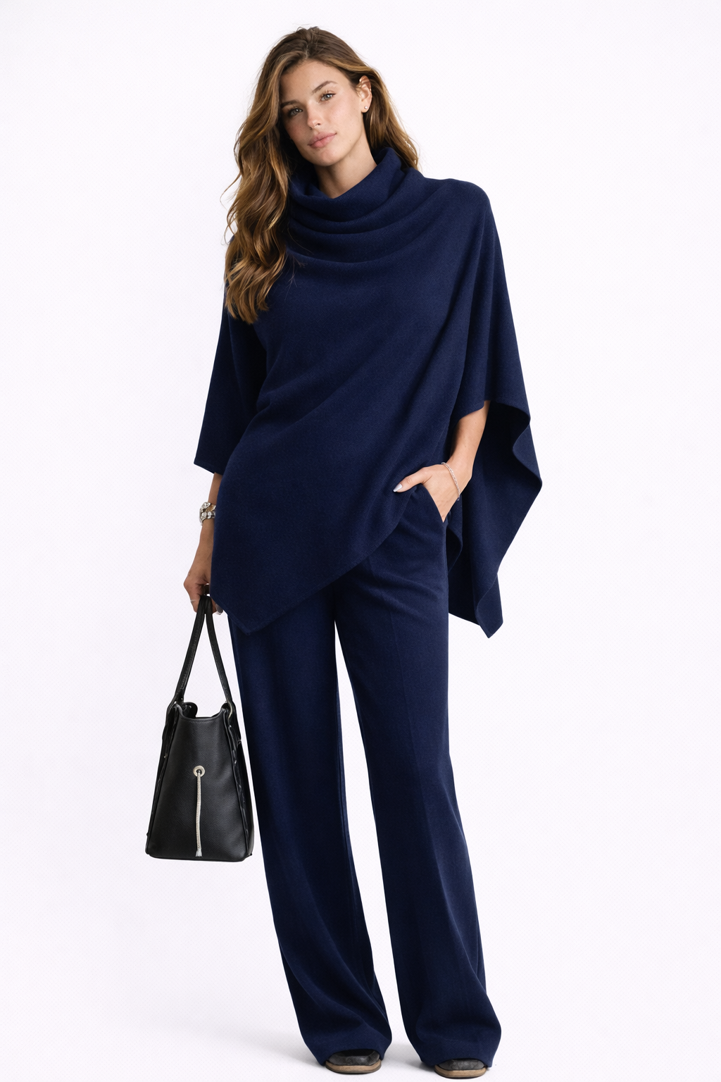 AURA - Elegante conjunto de dos piezas con caída