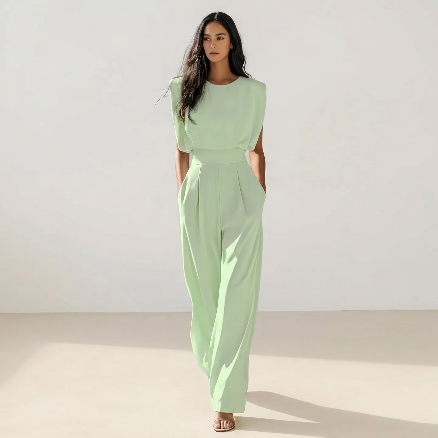 Aura - Mono Elegante que Estiliza Sin Esfuerzo