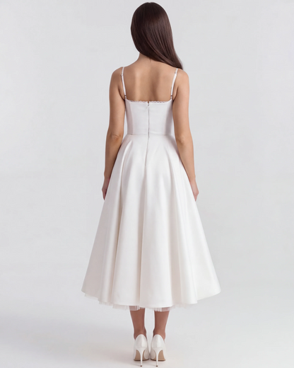 LIVANA - Vestido que te estiliza sin esfuerzo.