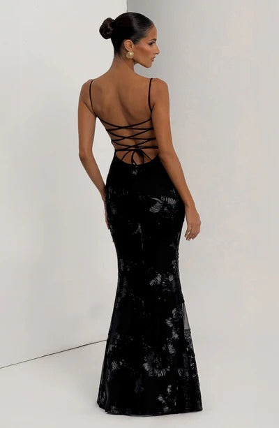 NISS - Vestido que te hará sentir única.