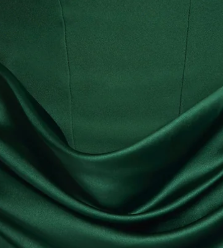TRIANA - Vestido que te hará robarte todas las miradas.