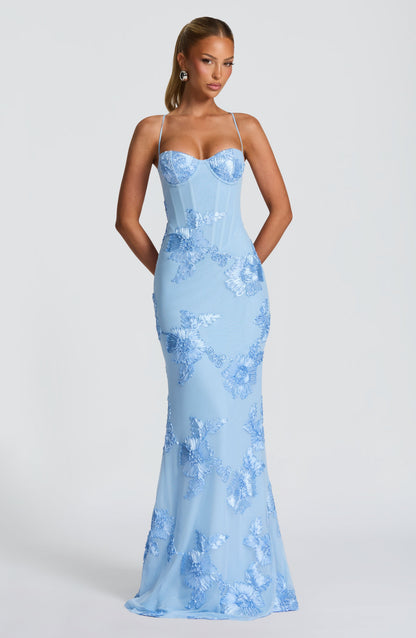 NISS - Vestido que te hará sentir única.