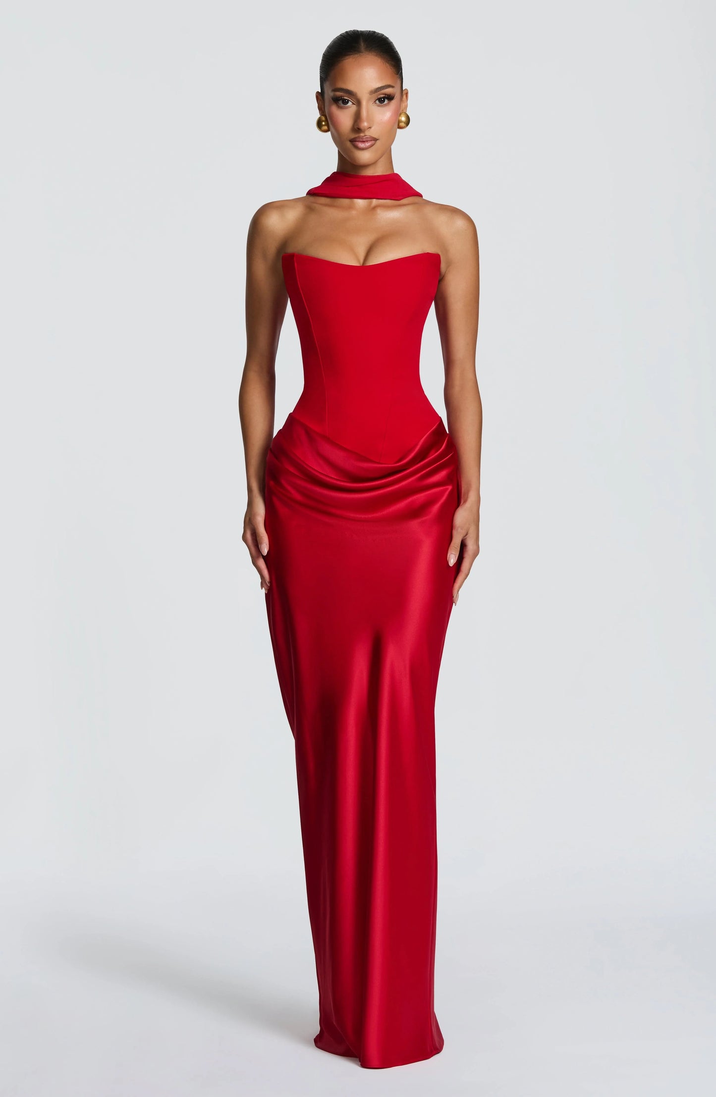 TRIANA - Vestido que te hará robarte todas las miradas.
