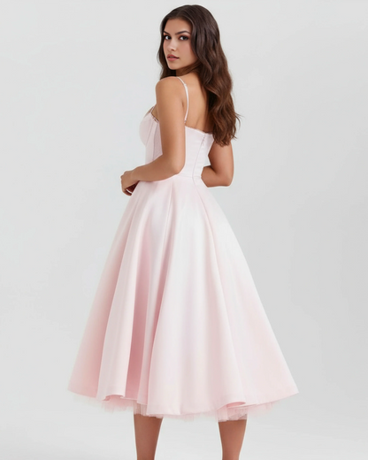 LIVANA - Vestido que te estiliza sin esfuerzo.