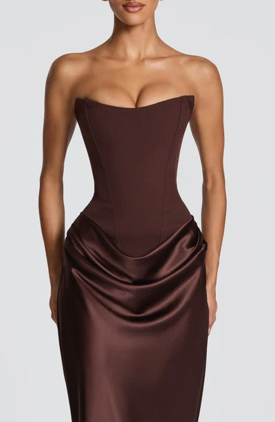 TRIANA - Vestido que te hará robarte todas las miradas.