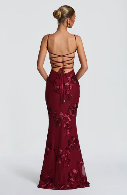 NISS - Vestido que te hará sentir única.