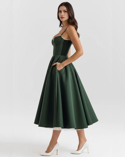 LIVANA - Vestido que te estiliza sin esfuerzo.