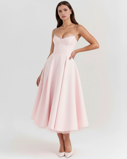 LIVANA - Vestido que te estiliza sin esfuerzo.
