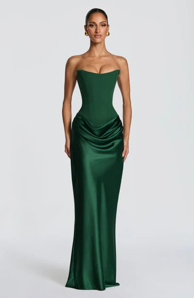 TRIANA - Vestido que te hará robarte todas las miradas.